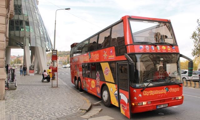 Tham quan thành phố Prague Hop-on, Hop-off với Du thuyền và Tham quan Lâu đài